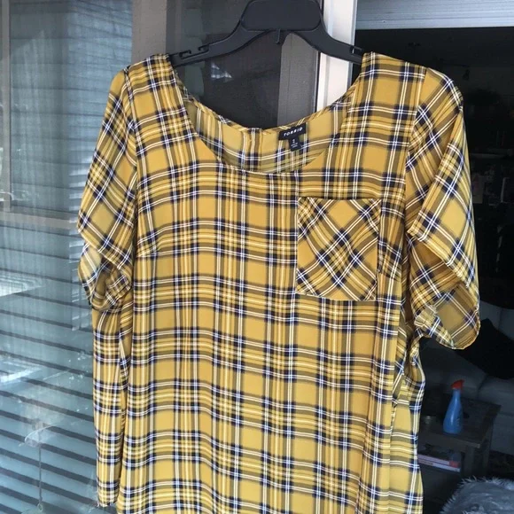 Plaid Top - Picture 6 of 6